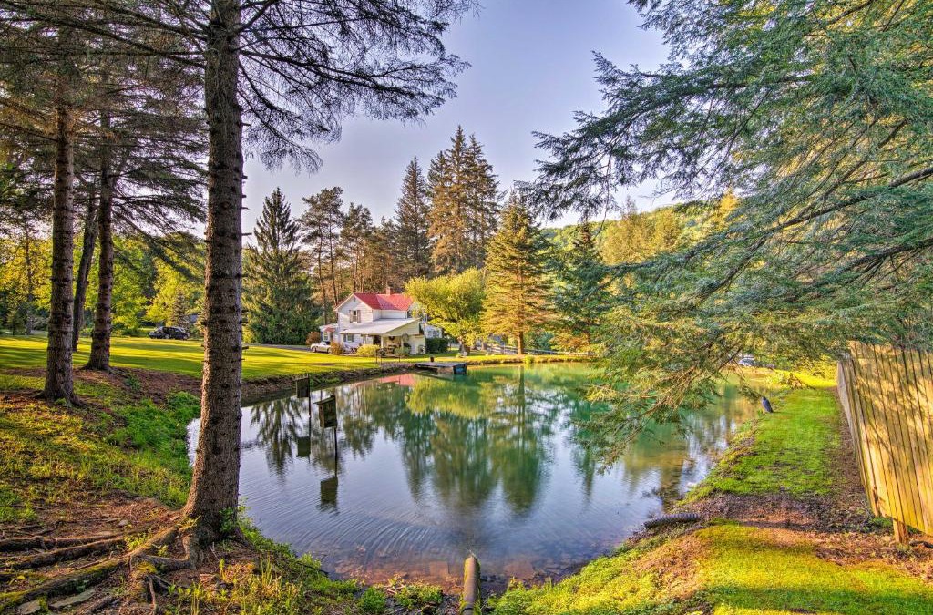 Coudersport House | 3-Acre Lodge with Snowmobile and Four-Wheeling Trails
