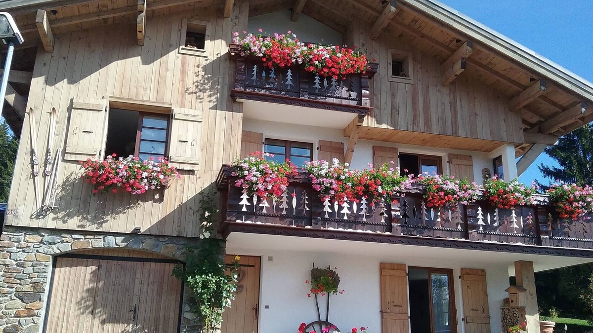 Crest-Voland Apartment | 3 * apartment in a chalet in Crest-Voland for 4 people