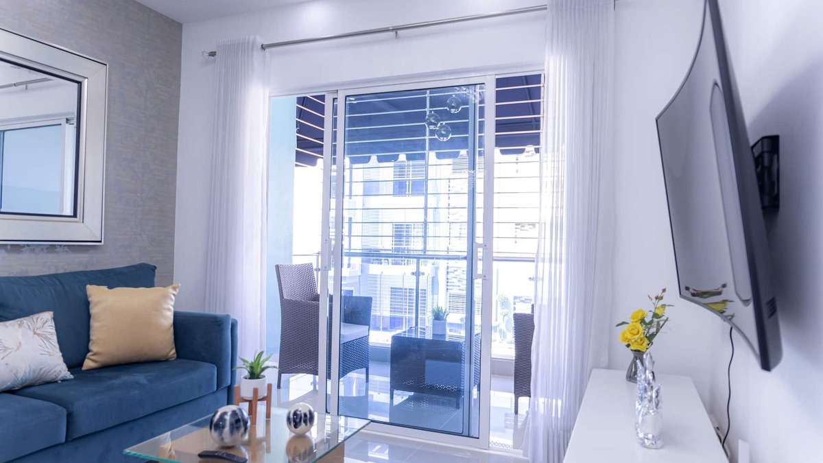 San Francisco de Macoris Apartment | 3 Bd apt | Hot water, AC, WIFI, TV, Pool, Parking.