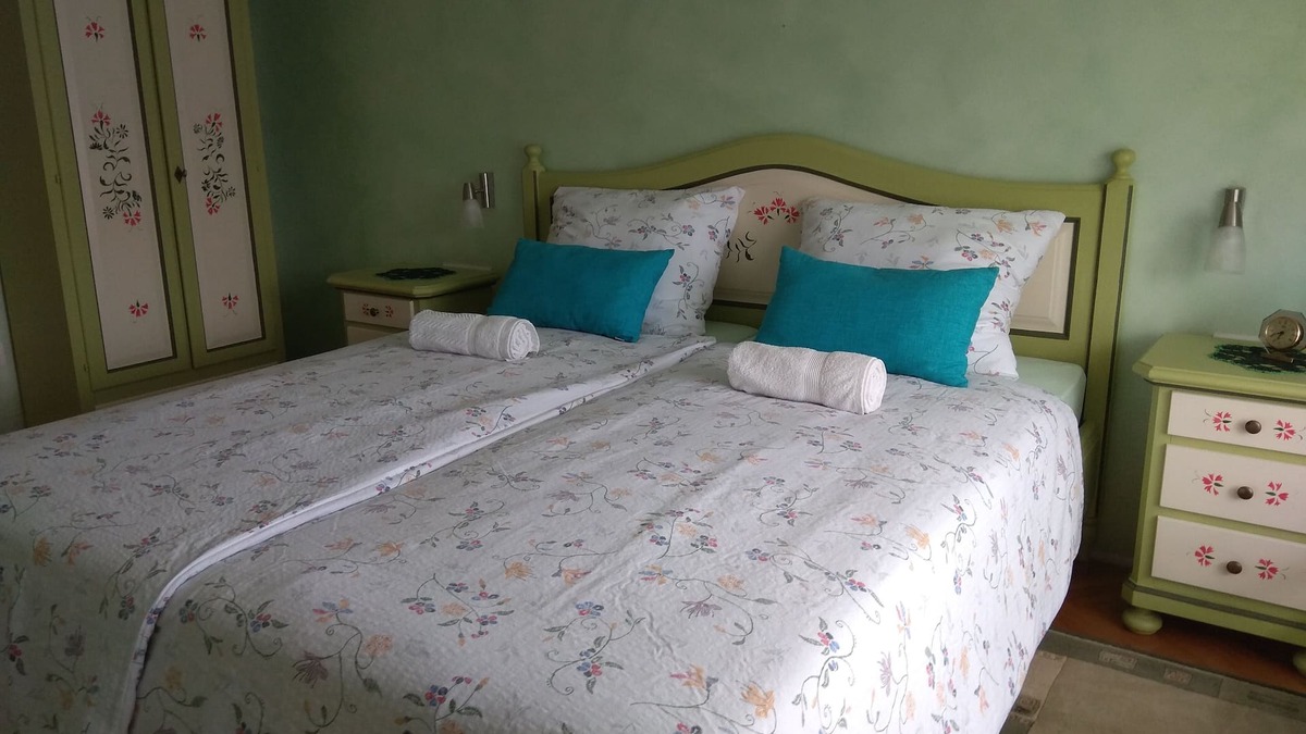Bled House | 3 BD Suite & private bathroom