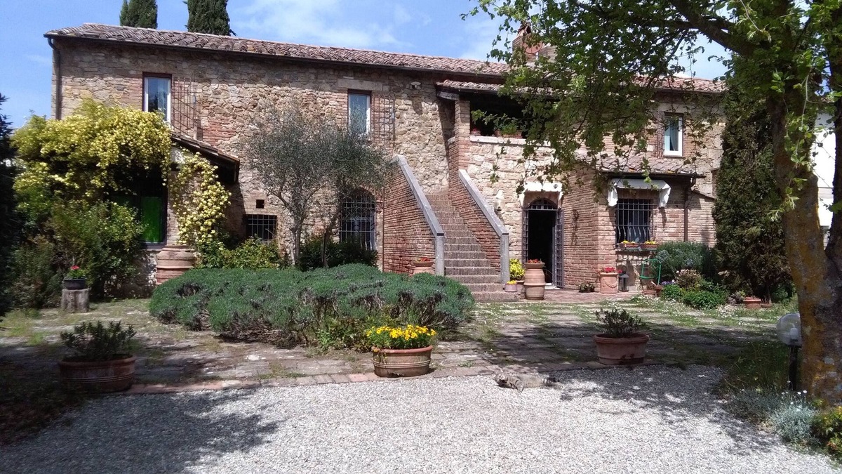 Chianciano Terme Villa | 3 bdr Tuscan Villa for Family & Friends in Val d'Orcia, Montepulciano, Pienza