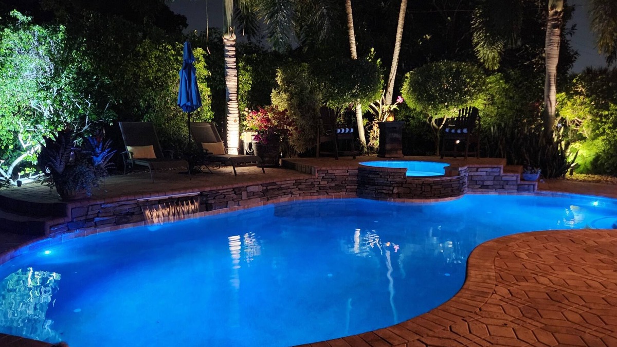 Boynton Beach House | 3 Bdrm Delray Beach Oasis! Heated pool, Hot tub, Pets OK. Close to Beach.