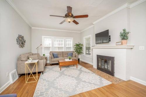 Wichita House | 3 Bed 1 5 Bath Home By College Hill & Hospitals