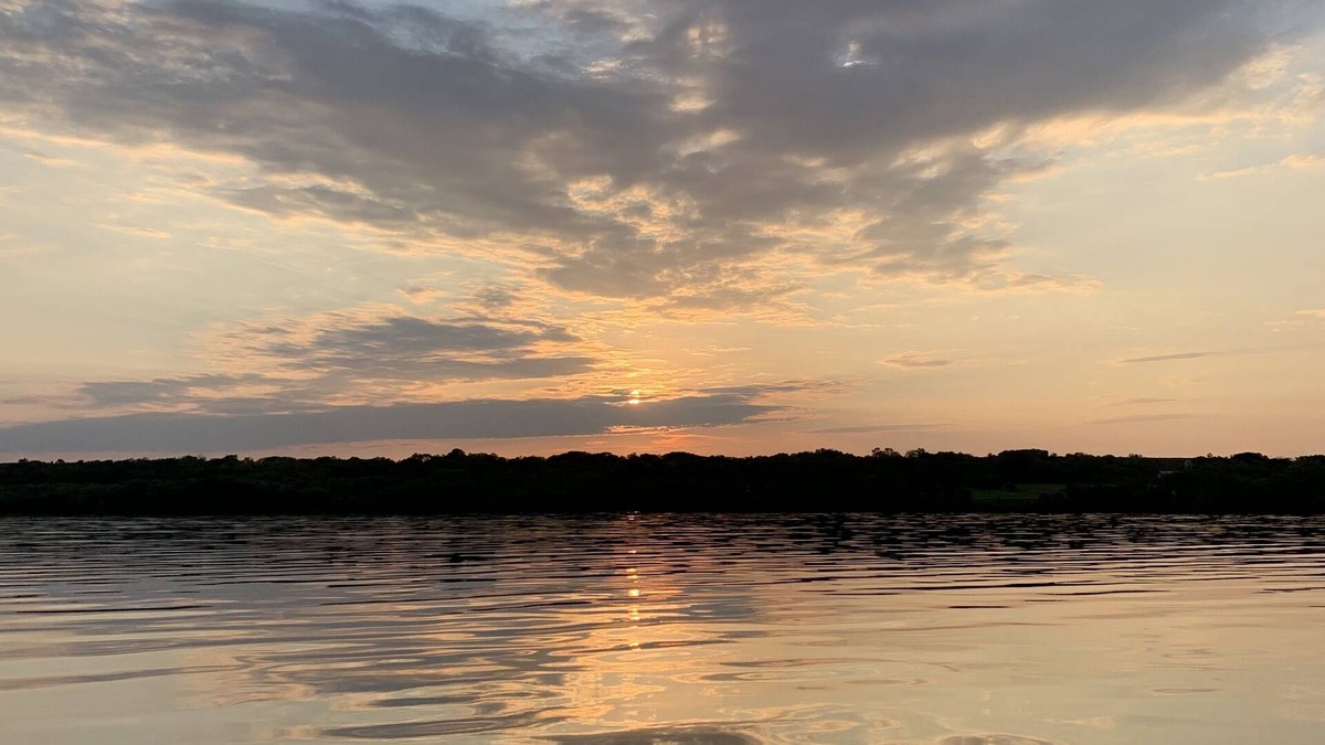 Sisseton Cabin | 3 bed/2 bath Cabin on the South Dakota side of Lake Traverse