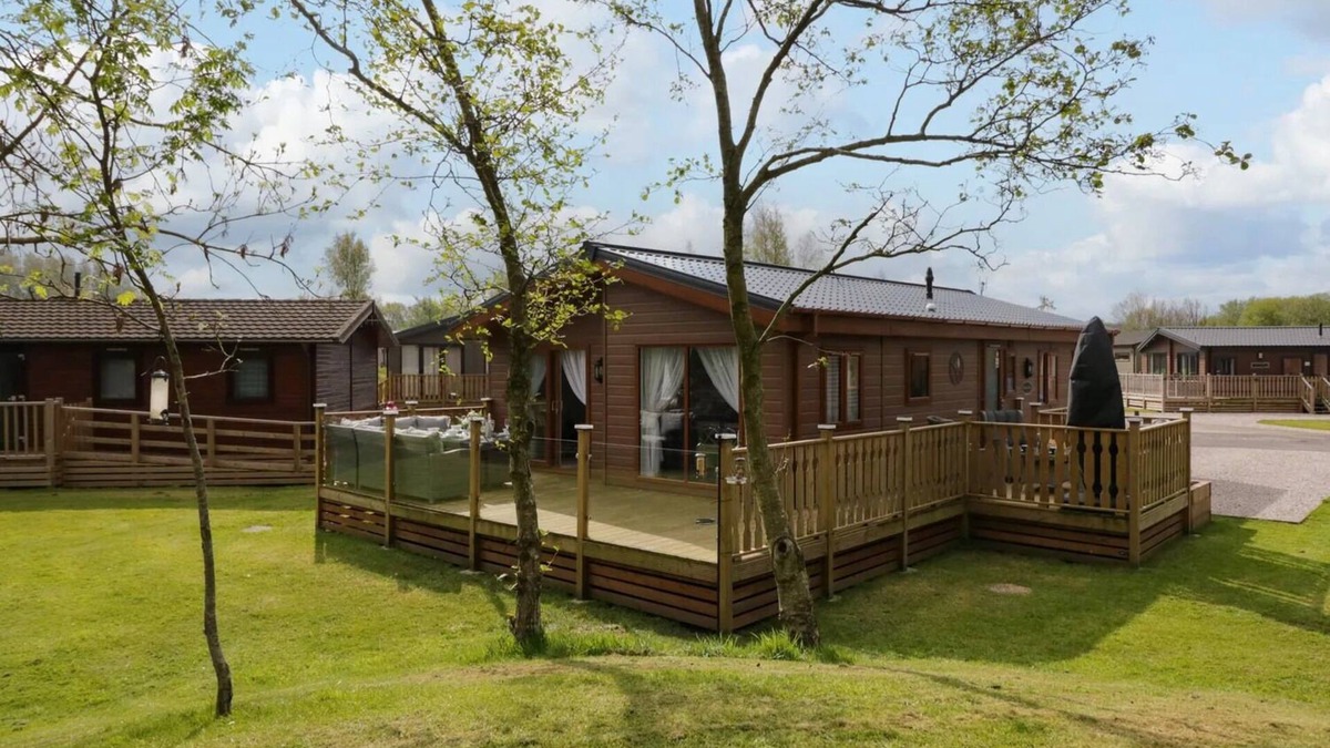 Carnforth House | 3 Bed 2 Bath Luxury Lodge In 5* South Lakeland Leisure Village.