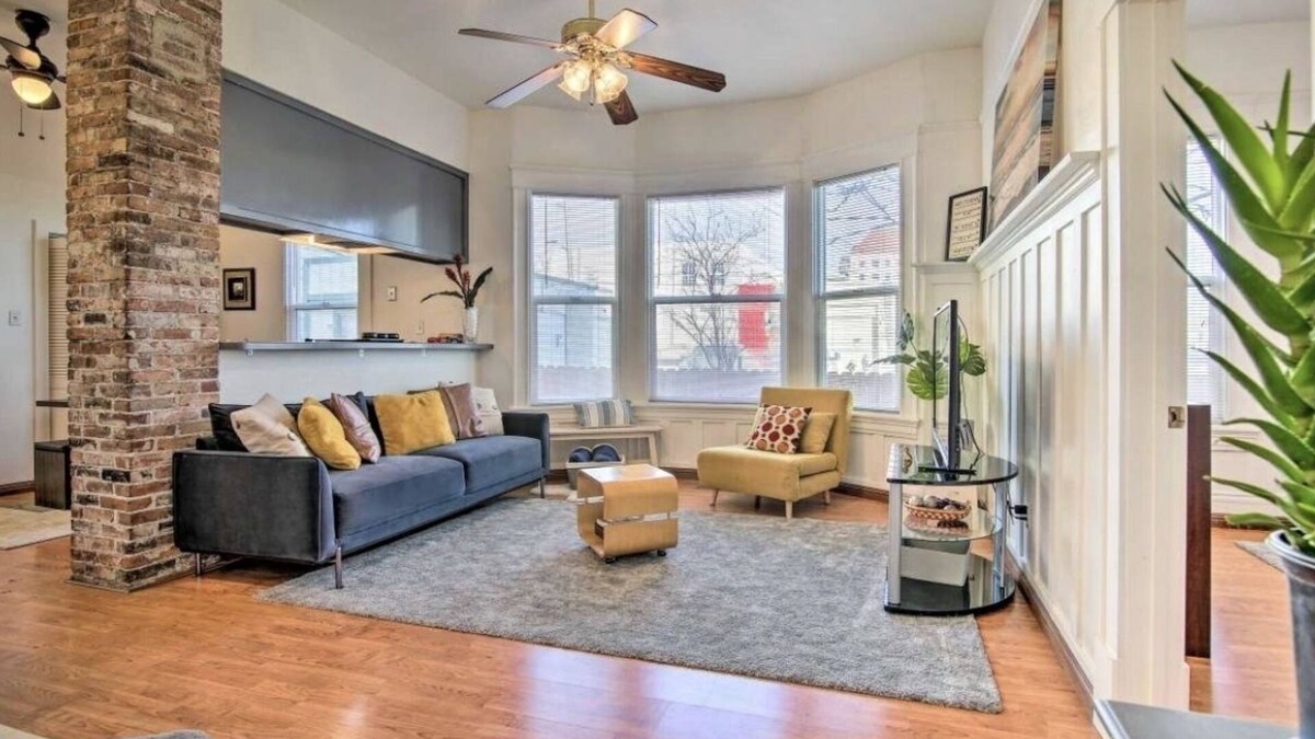 Yuba City Condo | 3 Bed Apt Home Right Across from the Hospital.