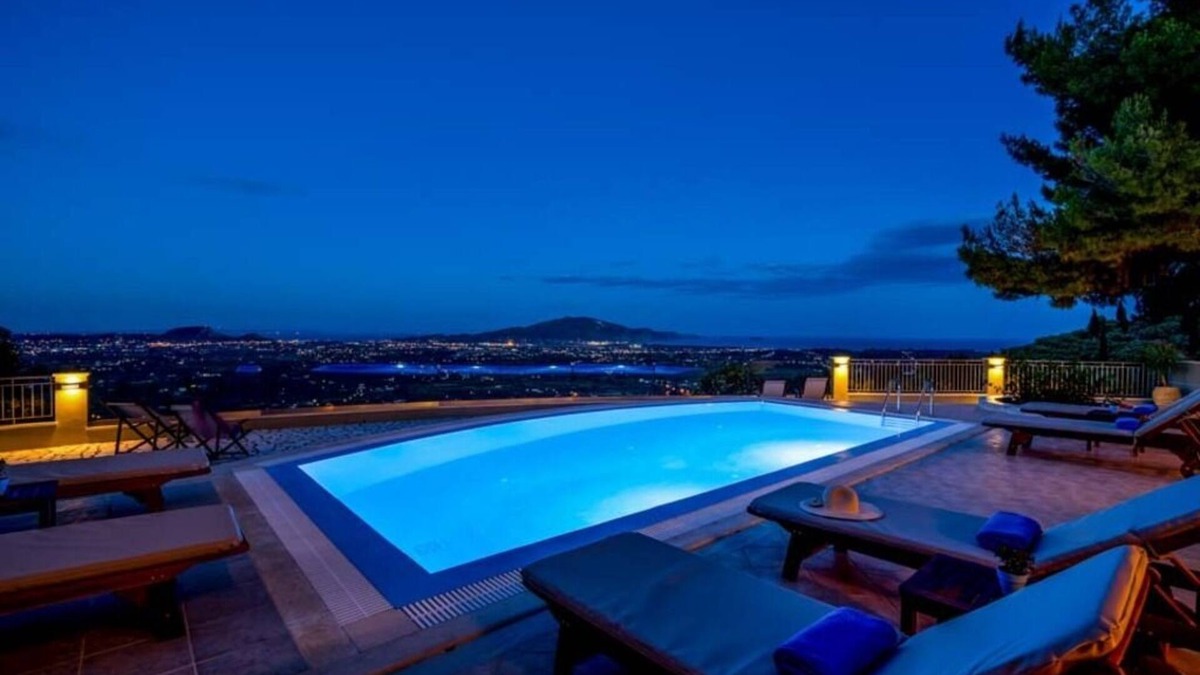 Lagopodo Villa | 3 Bed By Apricus Holidays