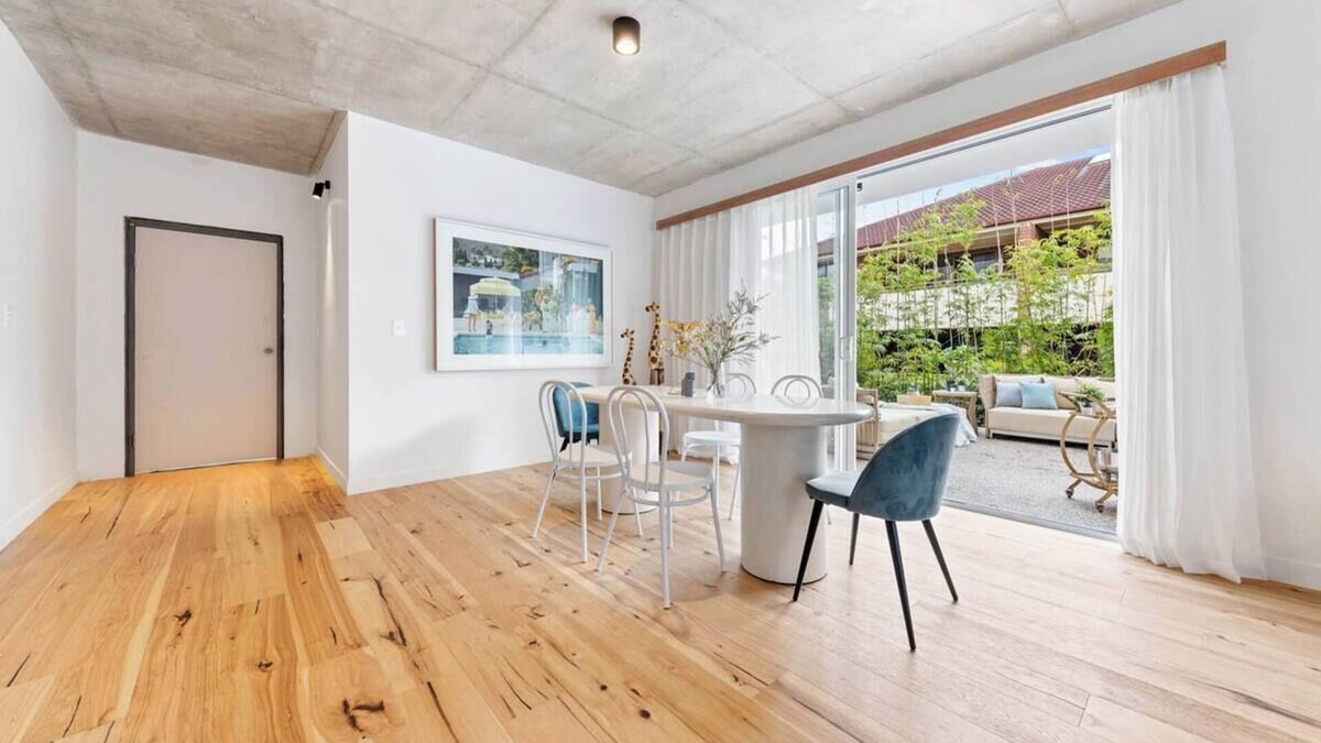 Auchenflower Apartment | 3 bed close to Wesley Hospital & Suncorp Stadium