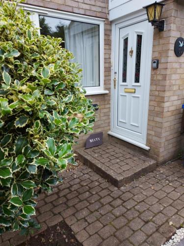 Blisworth House | 3-Bed Cottage Sleeps 4 20 mins to Northampton