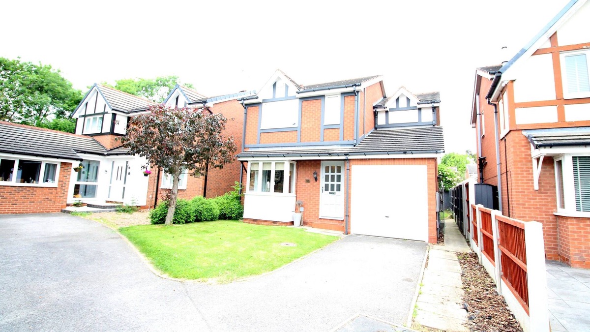 Warmsworth House | 3 Bed Detached - Quiet Cul De Sac -Private Parking