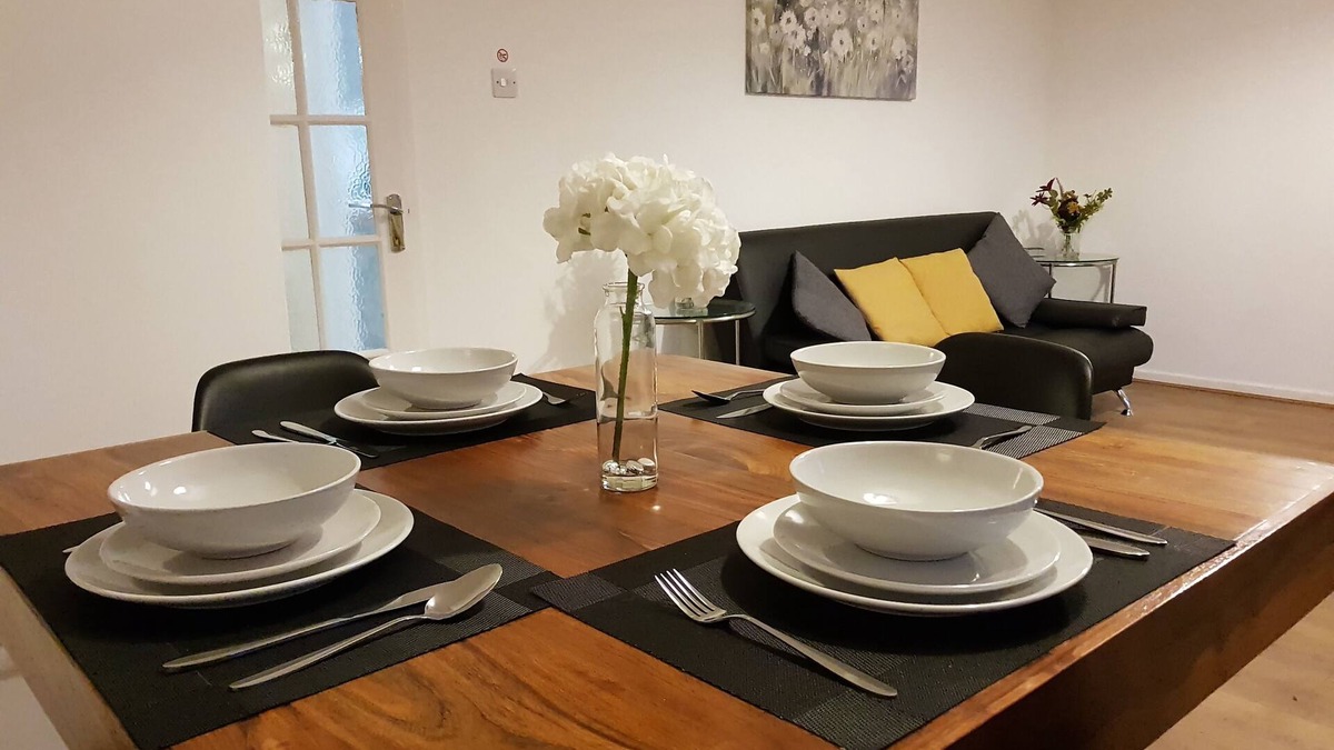 Newcastle-upon-Tyne House | 3-bed Entire House Near Newcastle City Centre, Northumbria Universtity, Jesmond