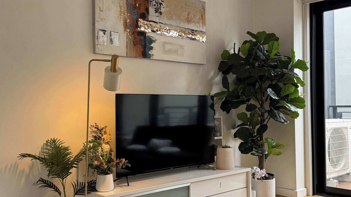 Port Melbourne House | 3 Bed- Family, Business, Walk to Beach & CBD