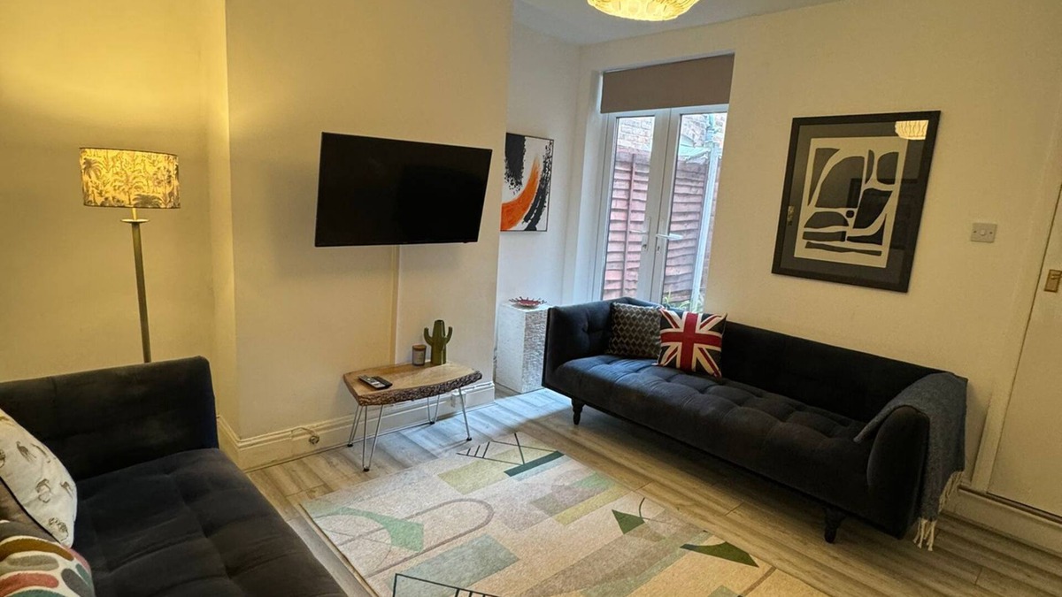 Erdington House | 3-Bed House, Birmingham.