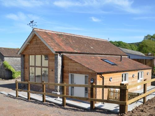 Rickford House | 3 Bed in Cheddar 58129
