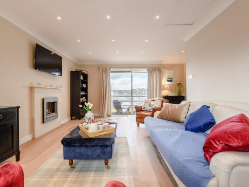 Turnchapel House | 3 Bed in Plymouth 45208