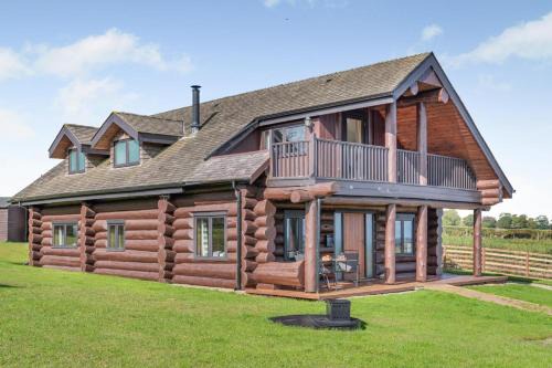Ripon Cabin | 3 Bed in Thornton Watlass oc-s32783