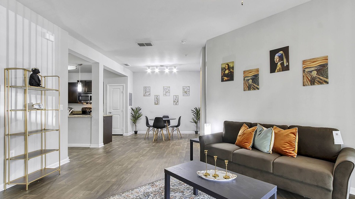 Ocoee Apartment | 3 Bed Stylish Oasis+Fast WiFi+Pool+Gym