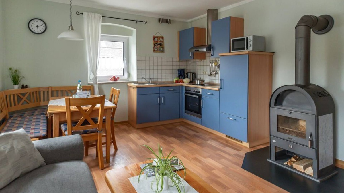 Loogh Apartment | 3-bed vacation apartment "Spatzennest" - Ferienhof An der Lay
