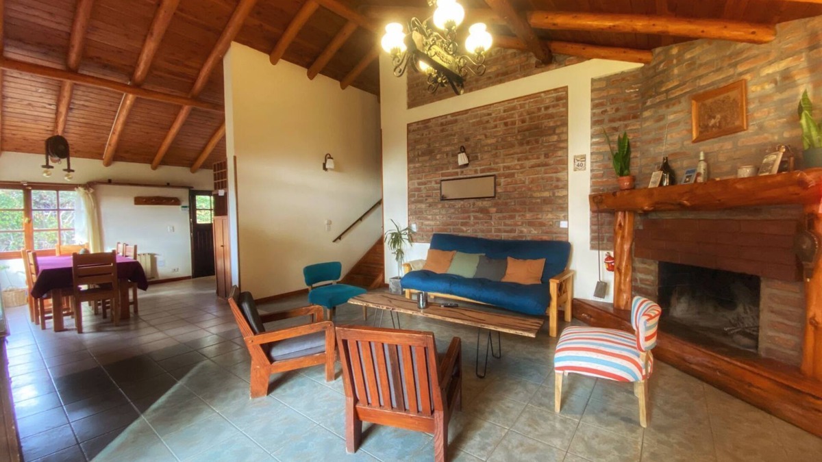 San Carlos de Bariloche House | 3-bedroom family house and home