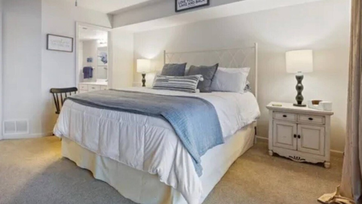 Village of Four Seasons Condo | 3-bedroom condo in charming Village of Four Seasons close to everything!