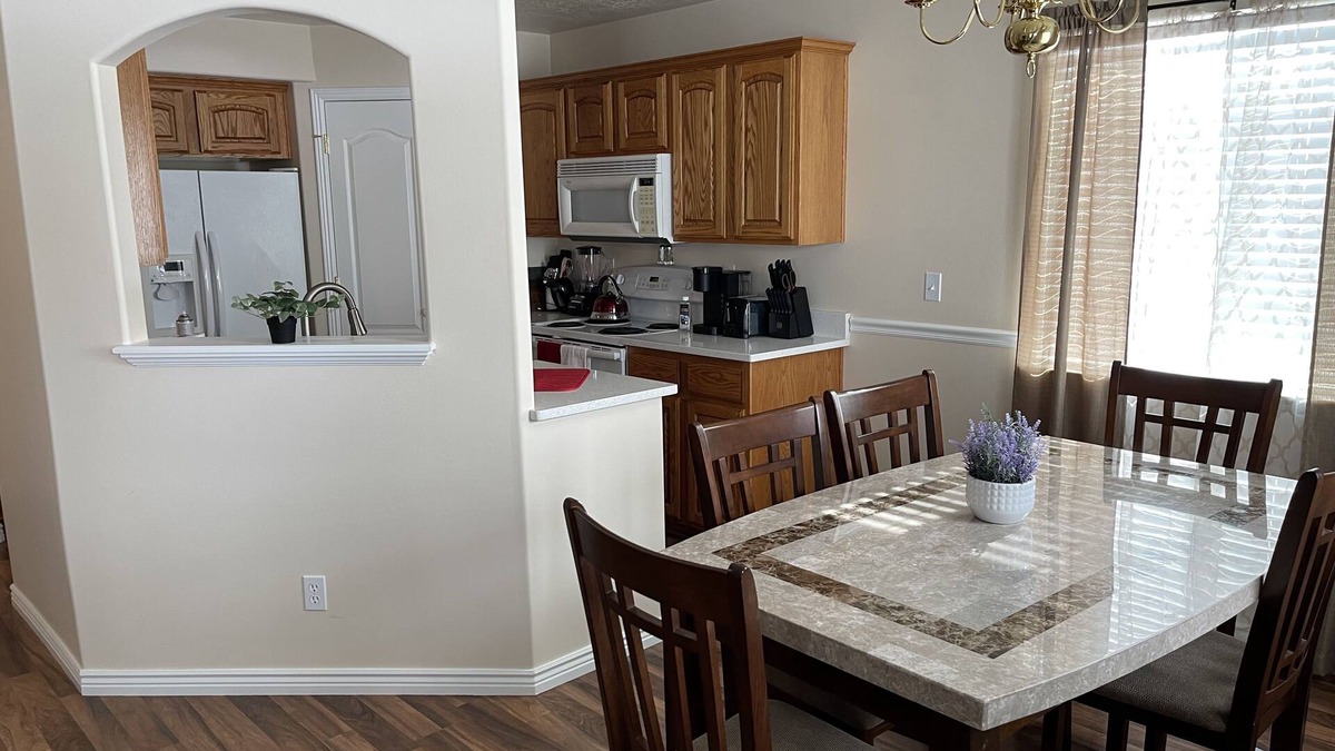 The Maples House | 3 bedroom, 2.5 bathroom Town Home with a 2 car garage at the Maples