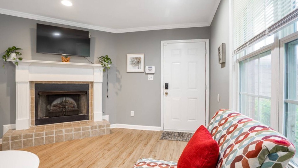 Church Street House | 3 bedroom 2 full bath in Atlanta