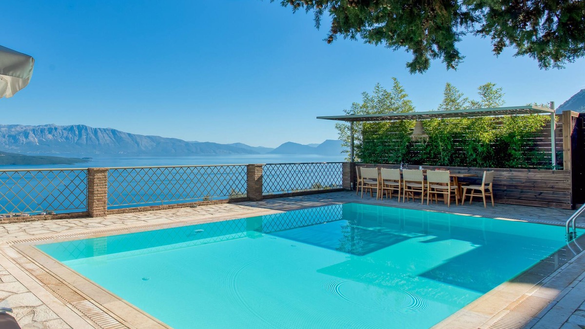 Spanokhorion Villa | 3 bedroom/5 bathr Villa/private pool/breathtaking sea views/6mins from beach