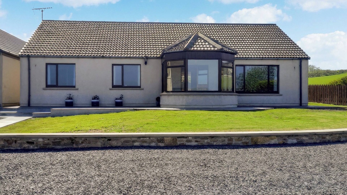 St. Margaret's Hope Cottage | 3 bedroom accommodation in All Orkney Islands