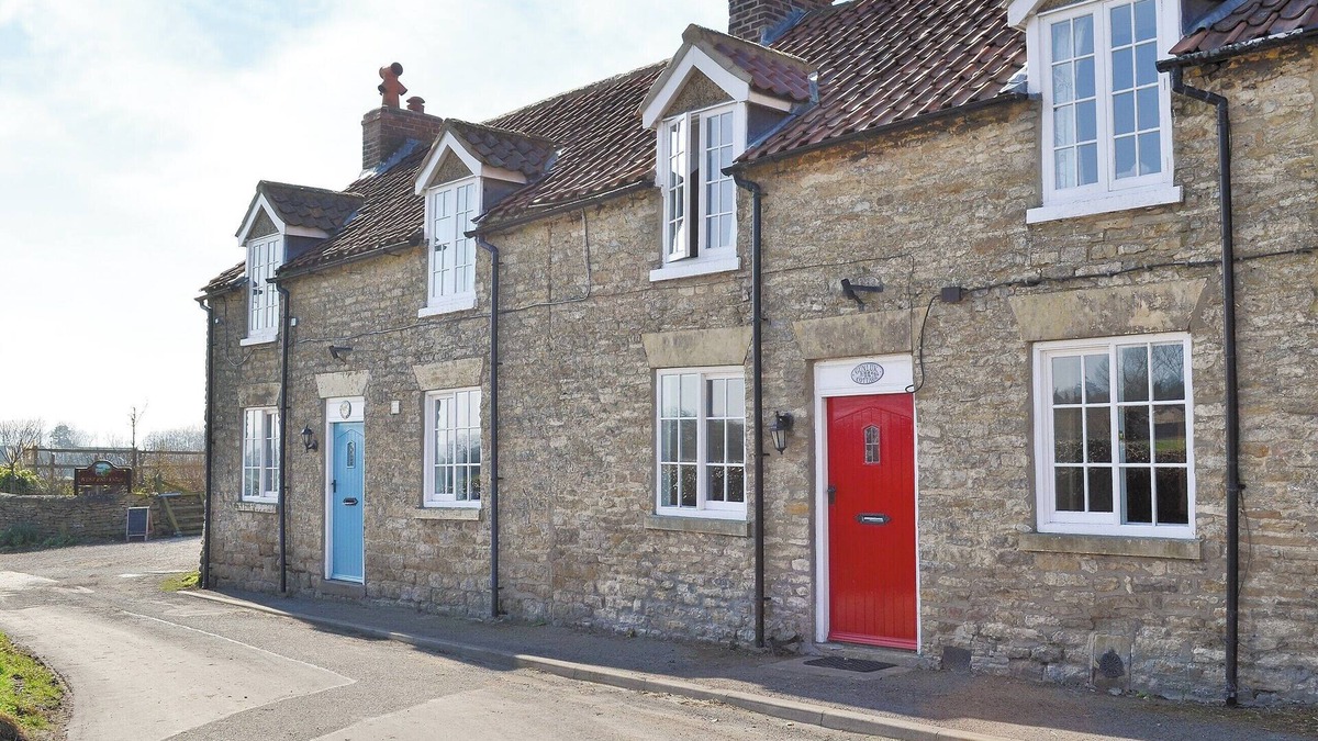 Potter Brompton Cottage | 3 bedroom accommodation in Brompton by Sawdon