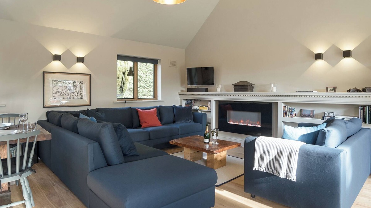 Moreton-in-Marsh Cottage | 3 bedroom accommodation in Stretton-on-Fosse, near Moreton-in-Marsh
