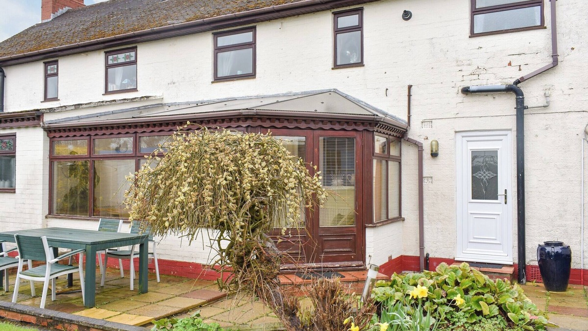 Newton Aycliffe Cottage | 3 bedroom accommodation in School Aycliffe, near Bishop Auckland