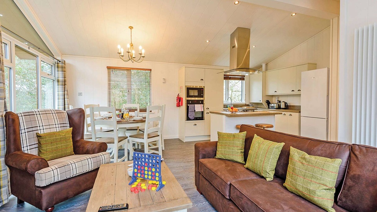 Holton Heath Ski Chalet | 3 bedroom accommodation in Holton Heath