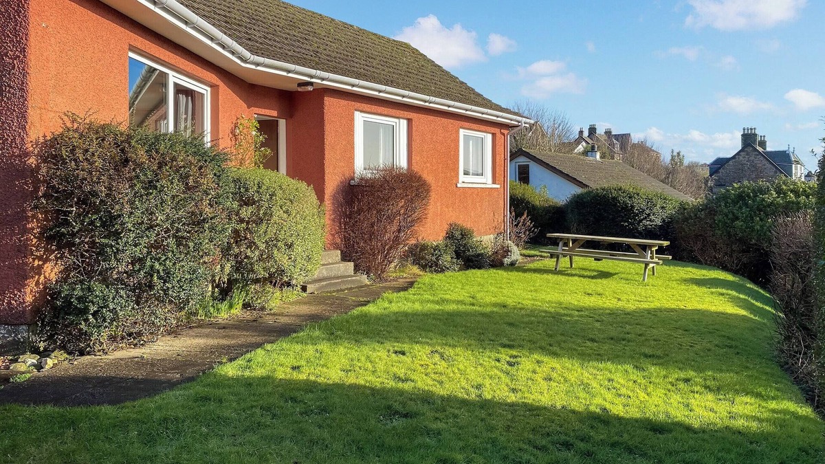 Campbeltown Cottage | 3 bedroom accommodation in Campbeltown