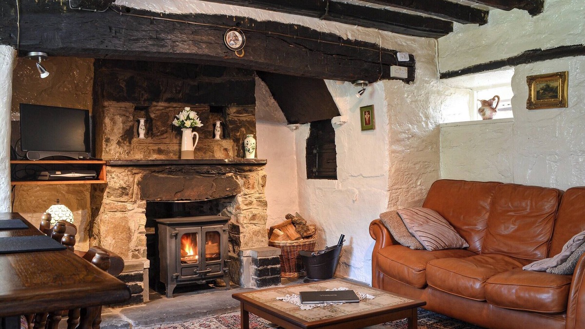Mawddwy Cottage | 3 bedroom accommodation in Dinas Mawddwy, near Dolgellau