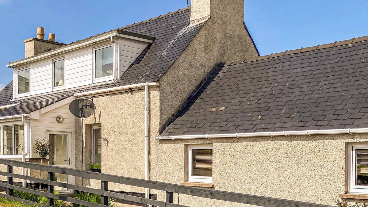 Isle of Lewis Cottage | 3 bedroom accommodation in Grimshader