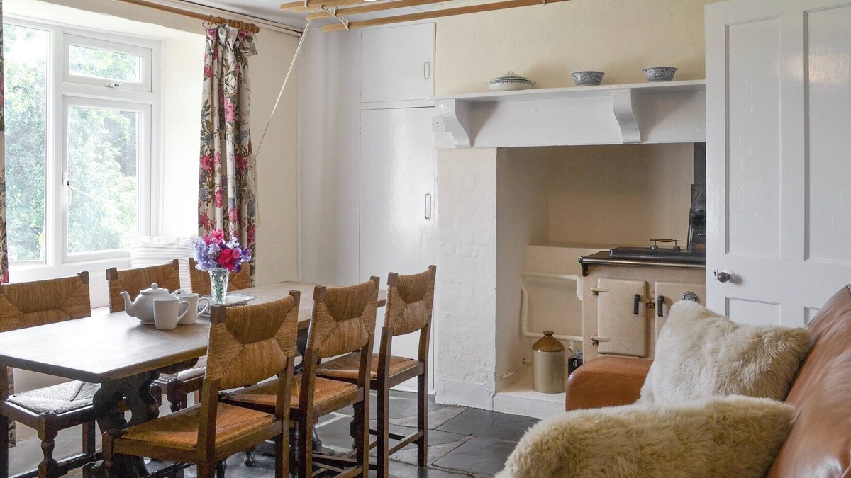 Holsworthy Cottage | 3 bedroom accommodation in Holsworthy, near Bude
