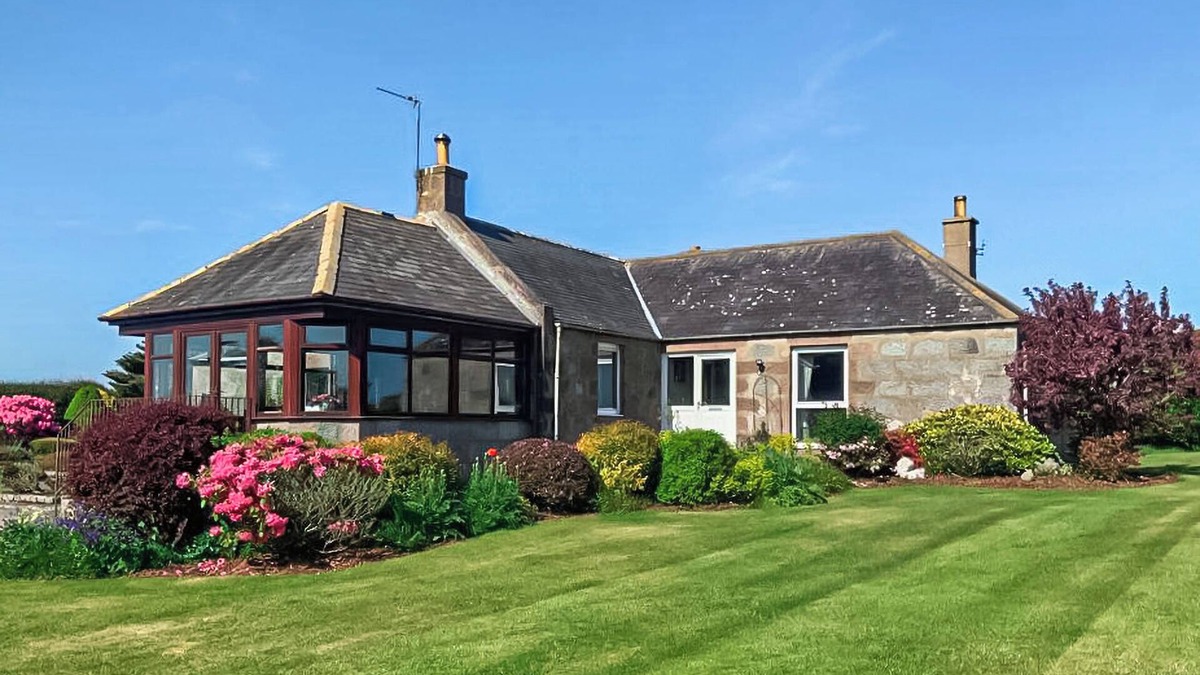 Stonehaven Cottage | 3 bedroom accommodation in Stonehaven