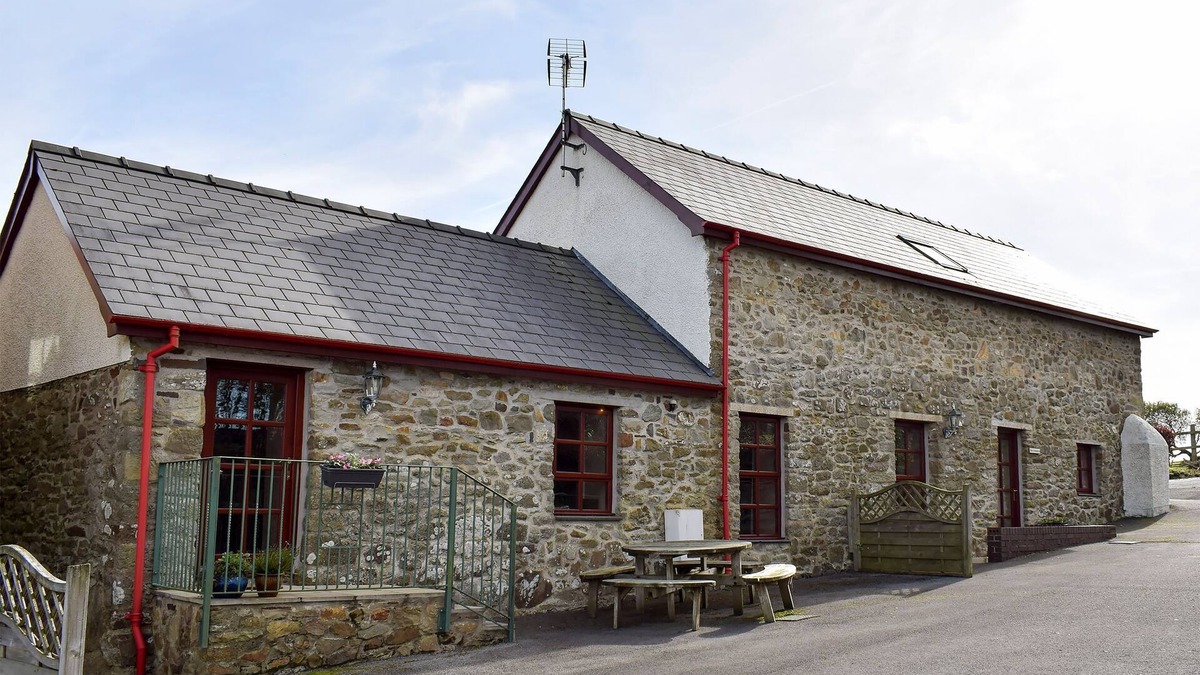 Tan-y-groes Cottage | 3 bedroom accommodation in Glynarthen, near Cardigan