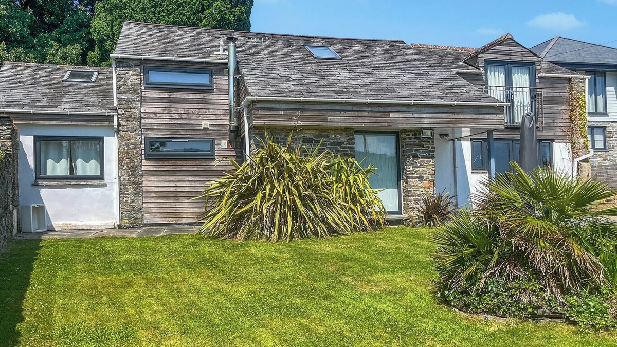 Egloshayle Cottage | 3 bedroom accommodation in Egloshayle, near Wadebridge