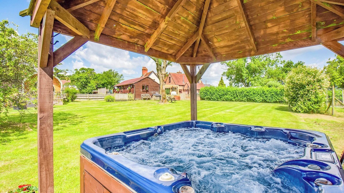 Newenden Cottage | 3 bedroom accommodation in Northiam, near Rye