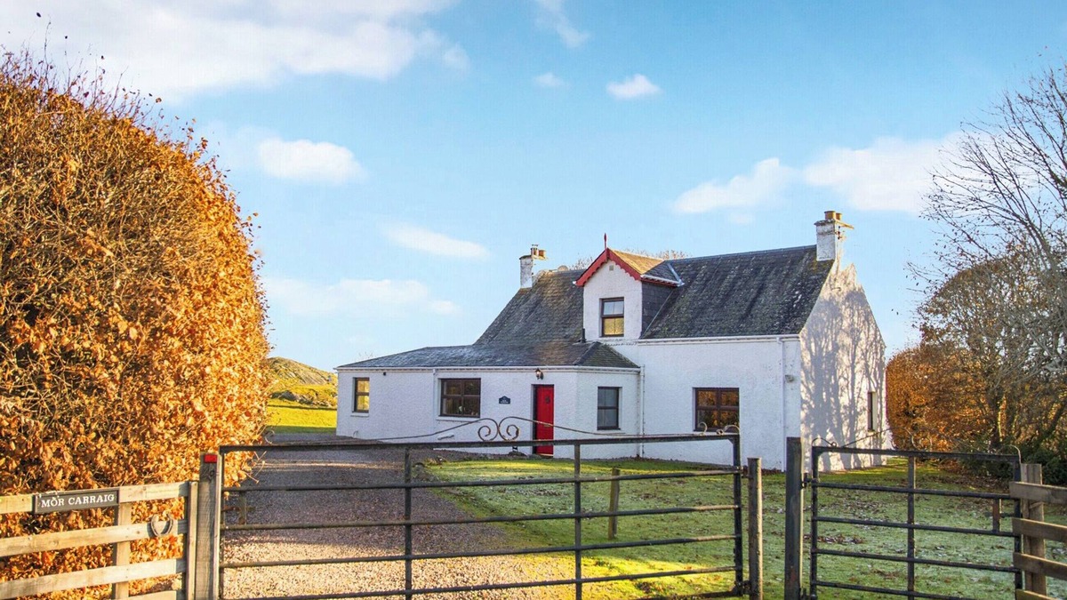 Scaniport Cottage | 3 bedroom accommodation in Inverness
