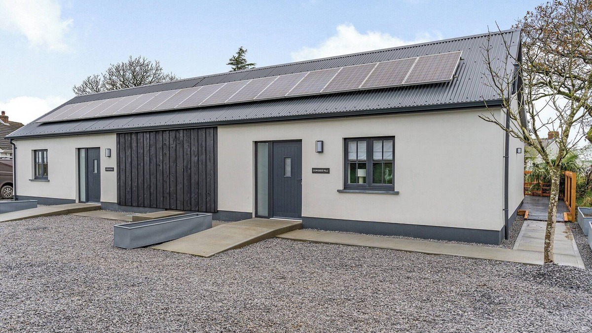 Whitland Cottage | 3 bedroom accommodation in Llanboidy