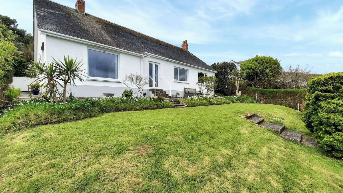 Castallack Cottage | 3 bedroom accommodation in Mousehole