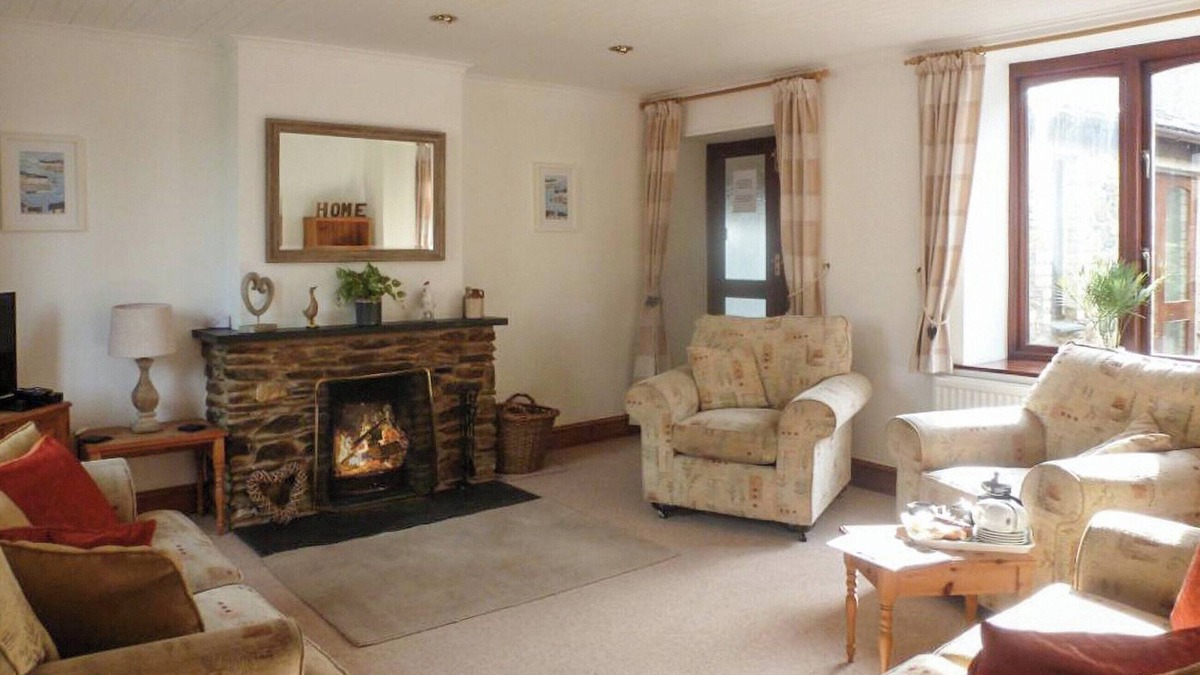 St Austell Cottage | 3 bedroom accommodation in Mevagissey, near St. Austell