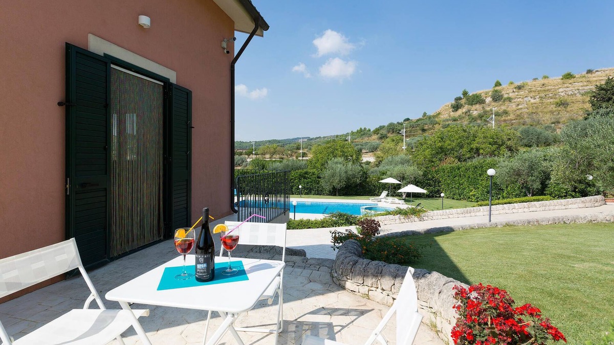 Giarratana House | 3 bedroom accommodation in Giarratana