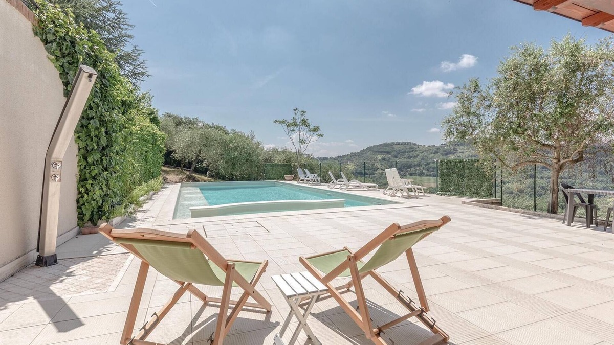 Montelaguardia Apartment | 3 bedroom accommodation in Perugia -PG-