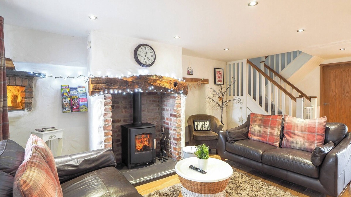 Cilgerran Cottage | 3 bedroom accommodation in Rhoshill, near Cardigan
