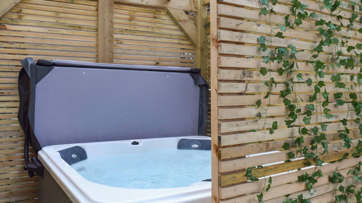 Dobcross Cottage | 3 bedroom accommodation in Greenfield, near Saddleworth