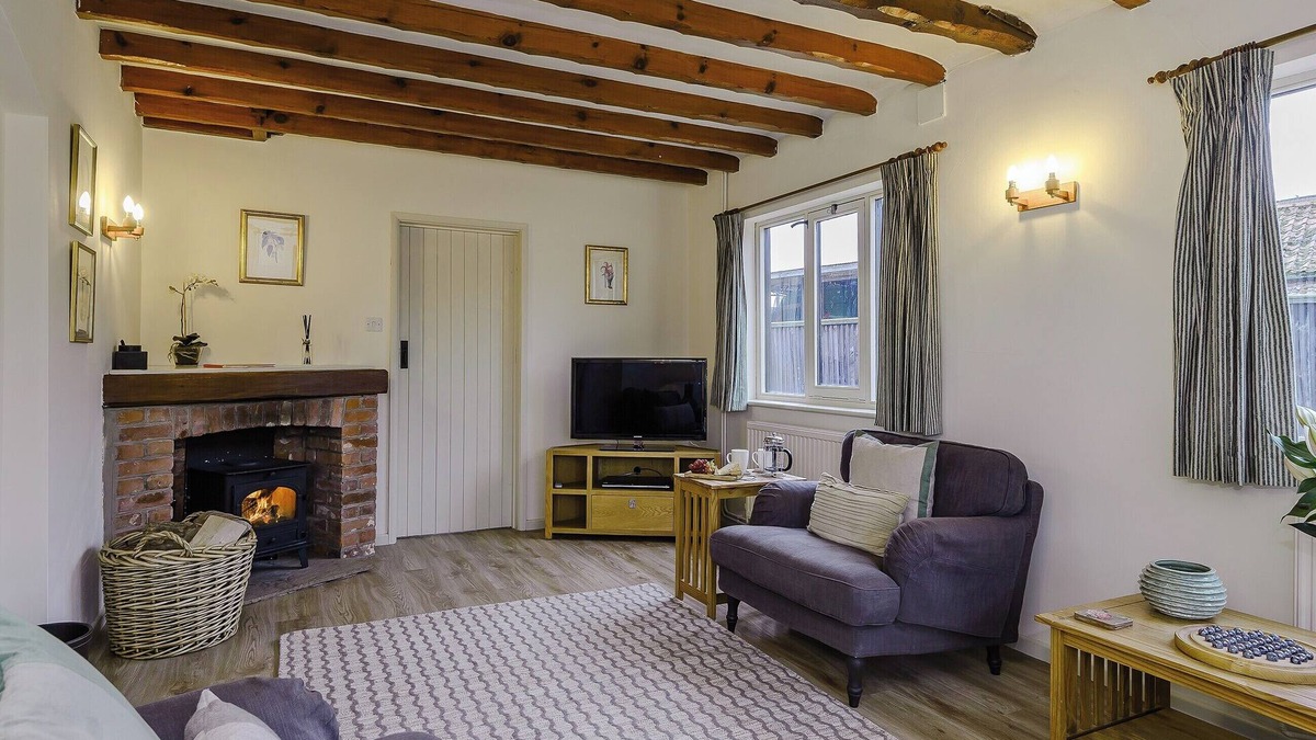 Colkirk Cottage | 3 bedroom accommodation in Colkirk, near Fakenham