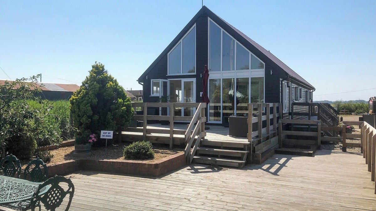 Haddiscoe Cottage | 3 bedroom accommodation in St Olaves, near Beccles